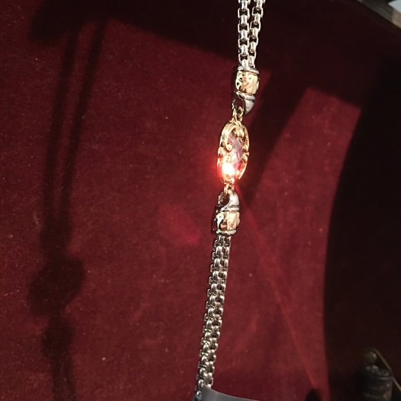 Magnetic clasp rhodium and gold bracelet. - Picture 5 of 10